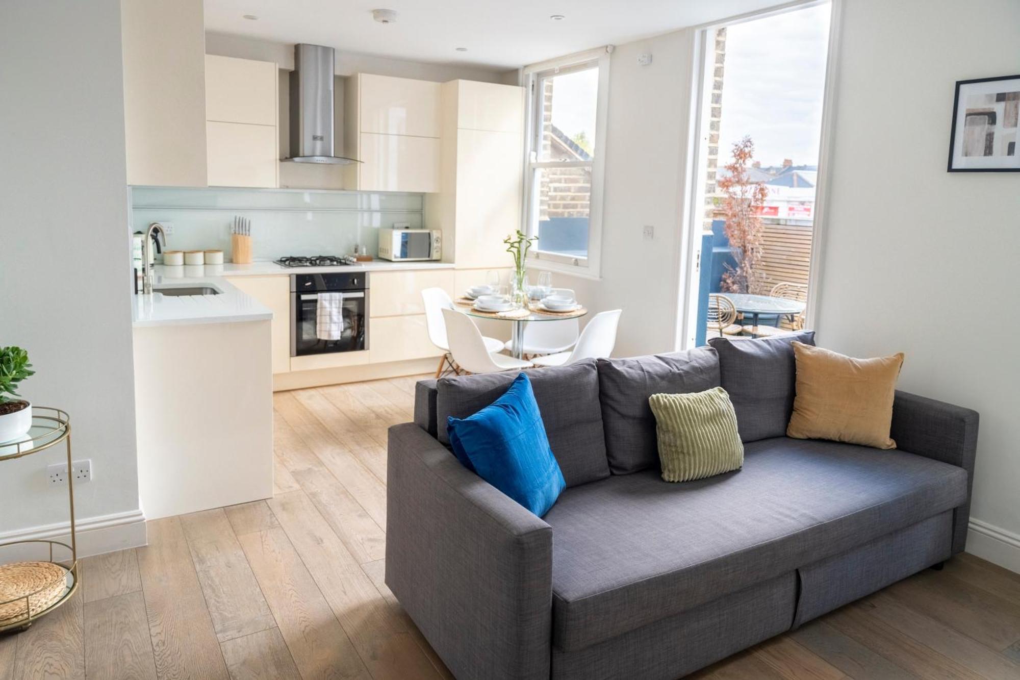 Brixton 2bed Flat Privateterrace Tv Wifi Apartment *